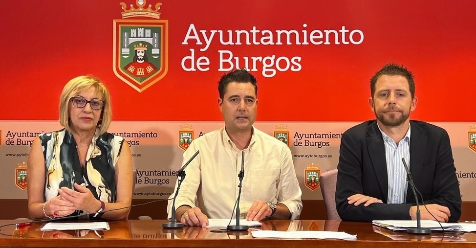 El PSOE urge al bipartito a la constitución de las Juntas de Distrito